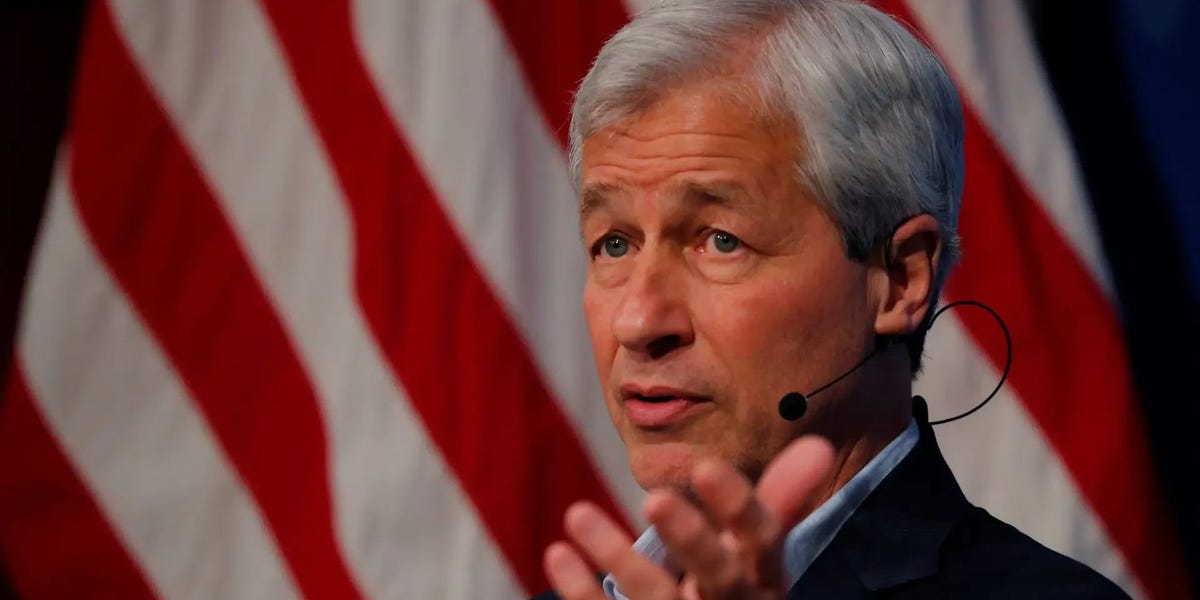 Jamie Dimon se dit profondément opposé à la cryptographie et le gouvernement devrait la « fermer »