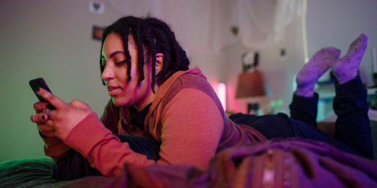 La génération Z fait plus confiance à YouTube qu&rsquo;à toute autre plateforme