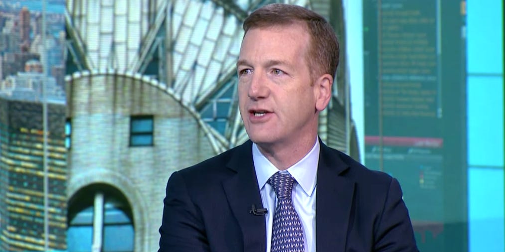 Les actions ont défié les perspectives sombres de Mike Wilson, l'ours de Morgan Stanley, cette année.  Il reste pessimiste.