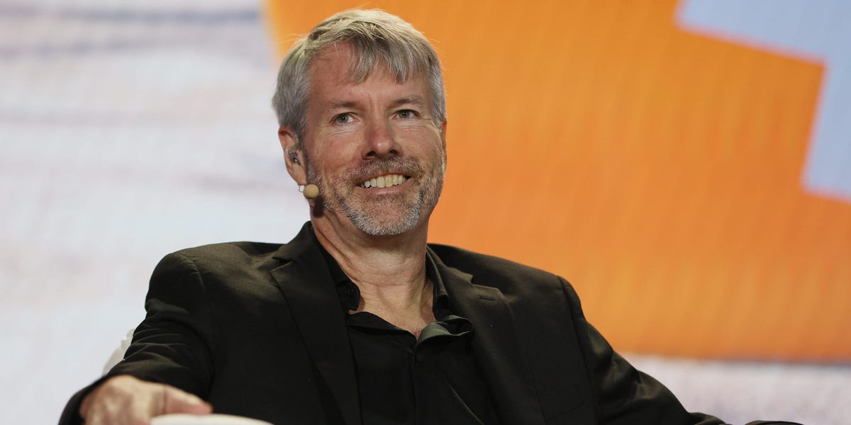 MicroStrategy de Michael Saylor réalise son plus gros achat de Bitcoin depuis des années alors que Wall Street devient plus optimiste