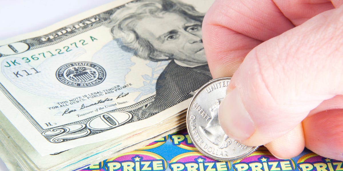 Un homme de Raleigh a remporté un prix de 200 000 $ la veille de Noël grâce à un billet à gratter.