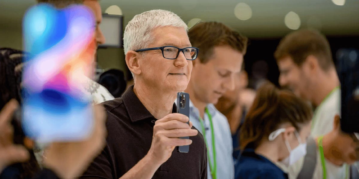 Apple a perdu 100 milliards de dollars de valeur marchande en une seule journée.  C’est plus que ce que Ford et GM valent ensemble.