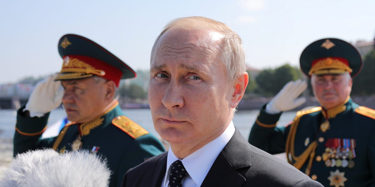 La guerre menée par la Russie en Ukraine a fait grimper les salaires alors que les travailleurs se raréfient et que les entreprises privées sont en concurrence avec l'armée.