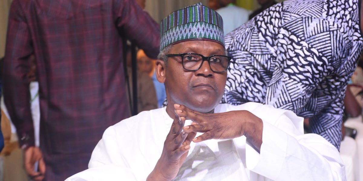 La personne la plus riche d'Afrique vient d'ouvrir une raffinerie de pétrole de 19 milliards de dollars pour aider le Nigeria à réduire ses importations de carburant