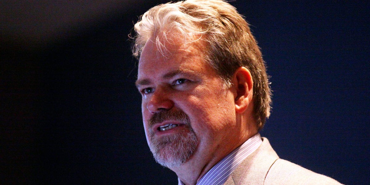 Le battage médiatique autour de l'IA est un « exemple classique d'une grande illusion du marché », tout comme l'ère dotcom, selon le pionnier de l'investissement Rob Arnott.