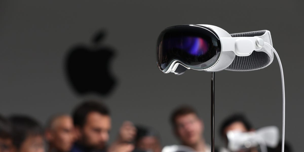 Le co-PDG de Netflix déclare que l'application n'est pas disponible sur Vision Pro d'Apple car elle n'en vaut pas encore la peine