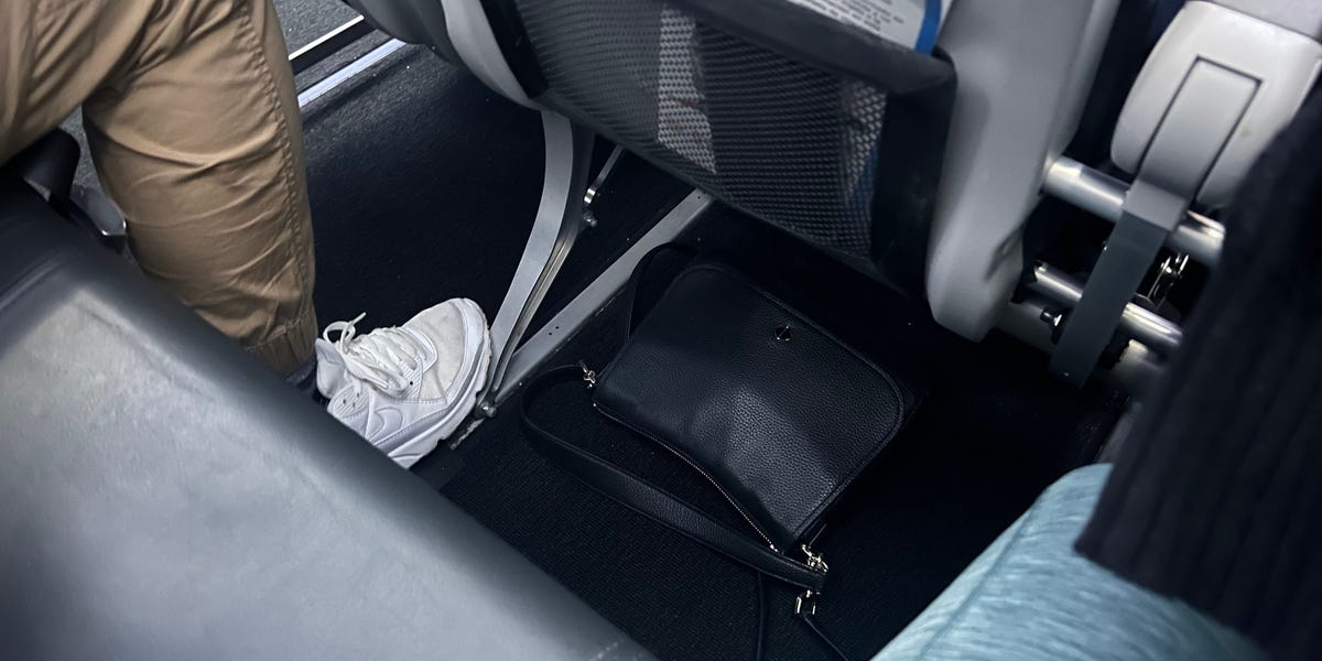 Le siège du milieu dans un avion est gravement sous-estimé