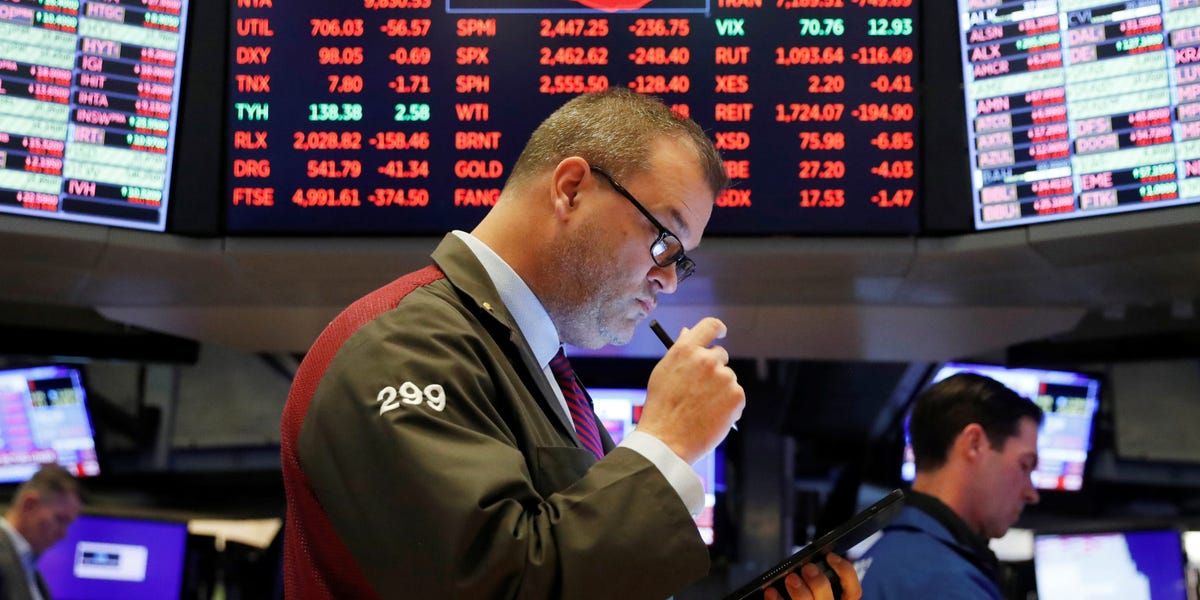 Les actions américaines chutent dès le premier jour de bourse de 2024 alors que les rendements obligataires augmentent