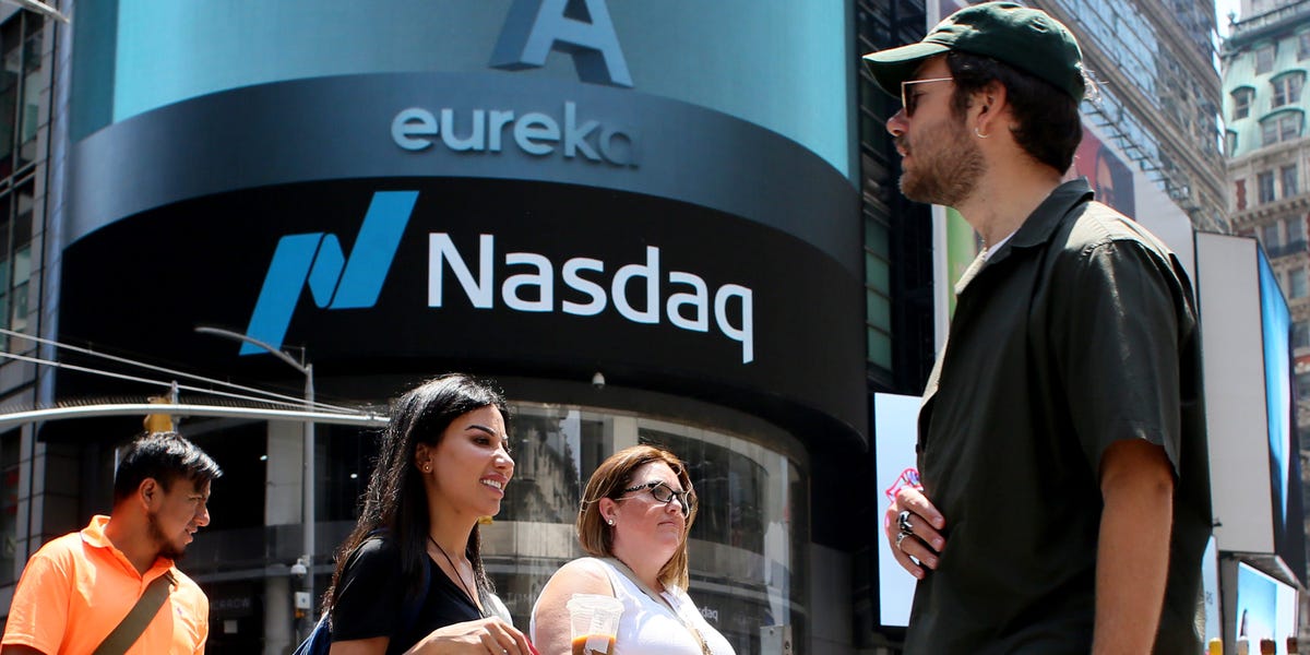 Les hedge funds abandonnent les actions des Big Tech qui dominaient le marché en 2023, selon Goldman Sachs