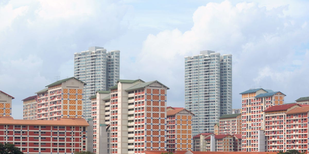 Les prêts hypothécaires commerciaux devraient bondir de 29 % en 2024 après l'année la plus lente depuis une décennie, selon la Mortgage Bankers Association.