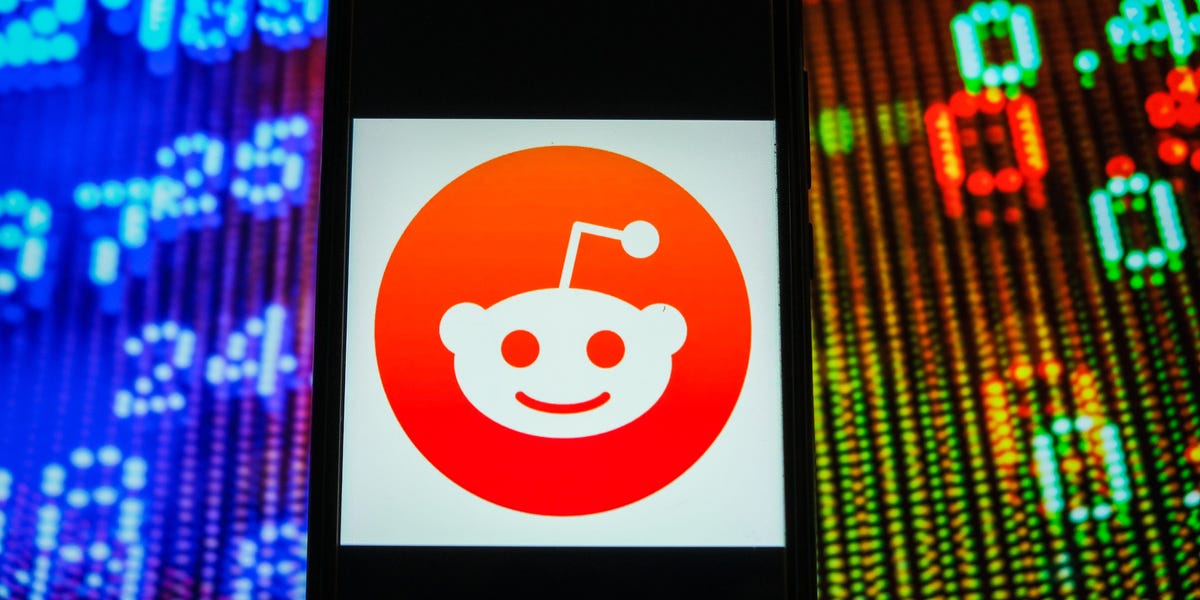 Reddit, foyer de l'engouement pour les actions mèmes, aurait pour objectif une introduction en bourse en mars