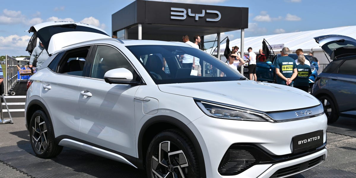 Une Australienne a utilisé sa voiture électrique BYD pour alimenter l'appareil de dialyse de son fils pendant une panne de courant