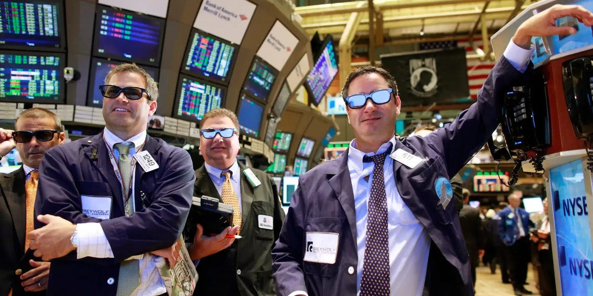 Goldman Sachs voit désormais le S&P 500 grimper encore de 4 % cette année grâce à la solidité des bénéfices des méga-capitalisations.