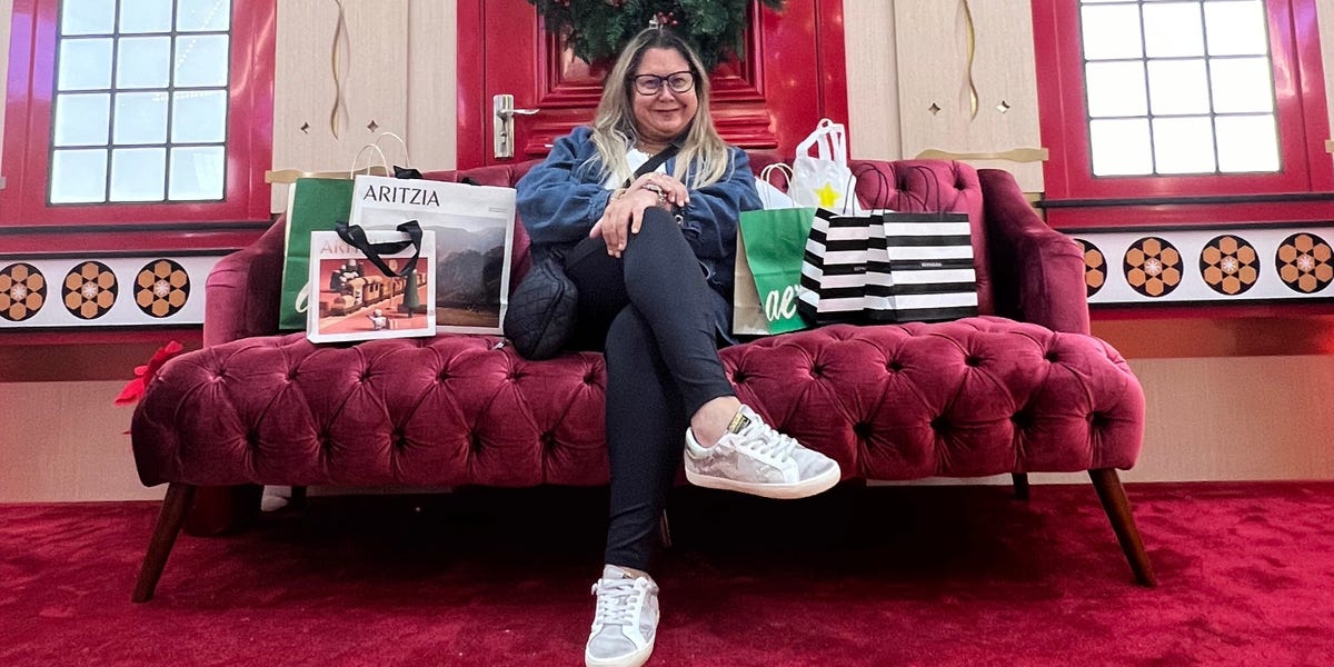 J'ai passé 3 jours dans le centre commercial American Dream, le 2ème plus grand du continent.  Les centres commerciaux reviennent – ​​jetez un œil à celui-ci.