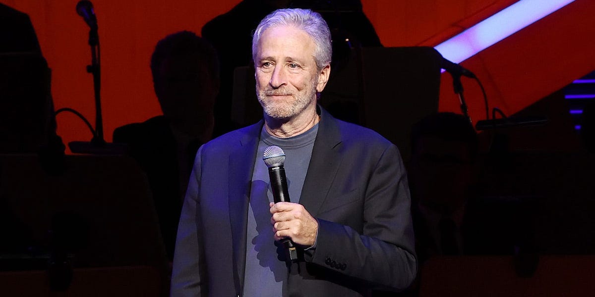 Jon Stewart revient dans un paysage télévisé brisé