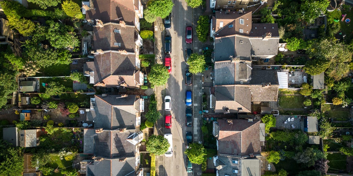 La saison printanière de l’achat d’une maison approche.  Les professionnels de l’immobilier affirment que la ruée de cette année pourrait faire grimper les prix de 5 % après une année 2023 faible.