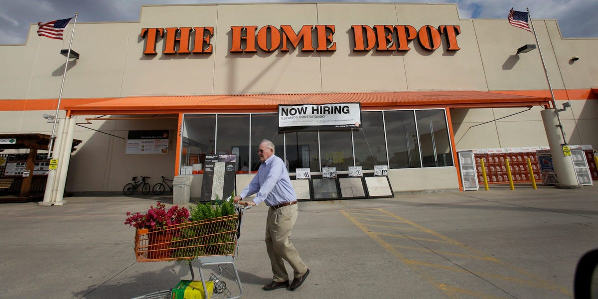 Le client moyen de Home Depot est un baby-boomer blanc qui y a dépensé 856 $ l'année dernière.