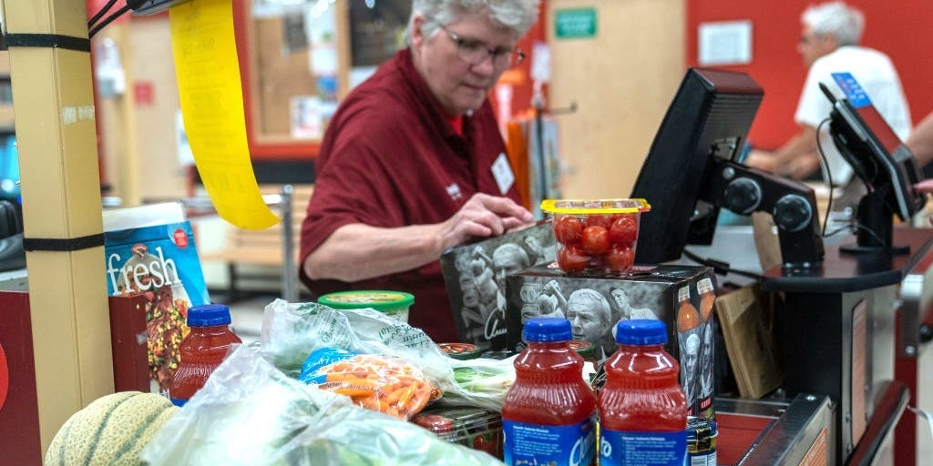 Les actions américaines s'échangent de manière mitigée alors que les nouvelles données sur l'inflation sont plus chaudes que prévu