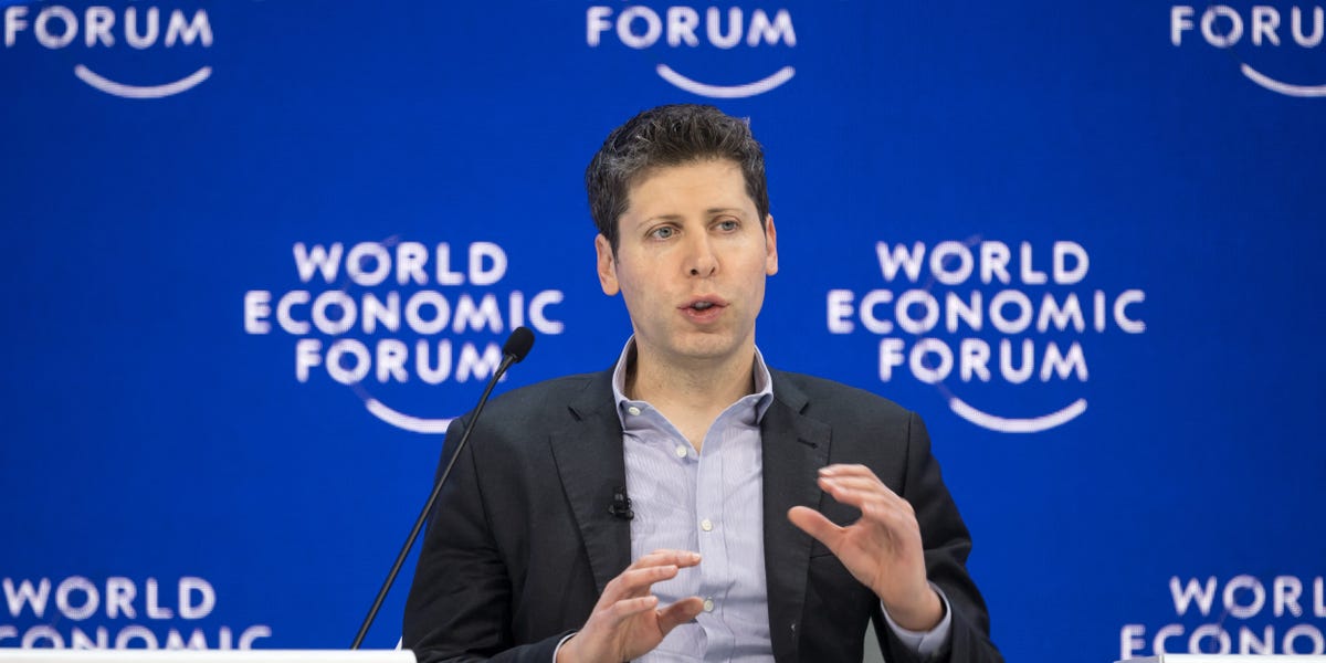 OpenAI évalué à 80 milliards de dollars suite à un accord permettant au personnel d'encaisser ses actions, selon un rapport