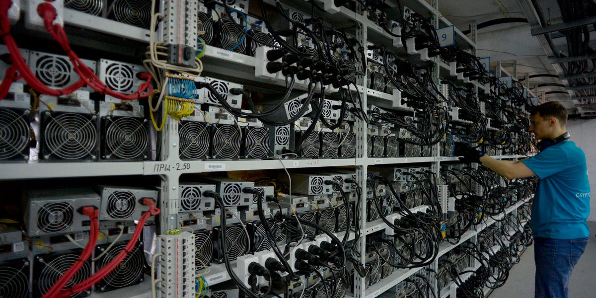 6 000 vieilles machines d'extraction de bitcoins seront remises à neuf et vendues à l'étranger après l'événement tant attendu de réduction de moitié