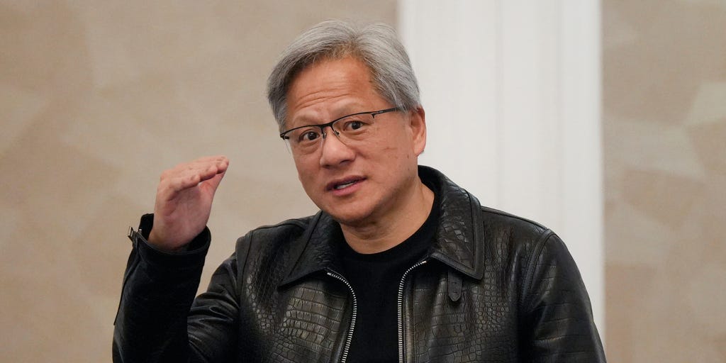 Le patron de Nvidia, Jensen Huang, estime que les PDG devraient avoir le plus de rapports directs