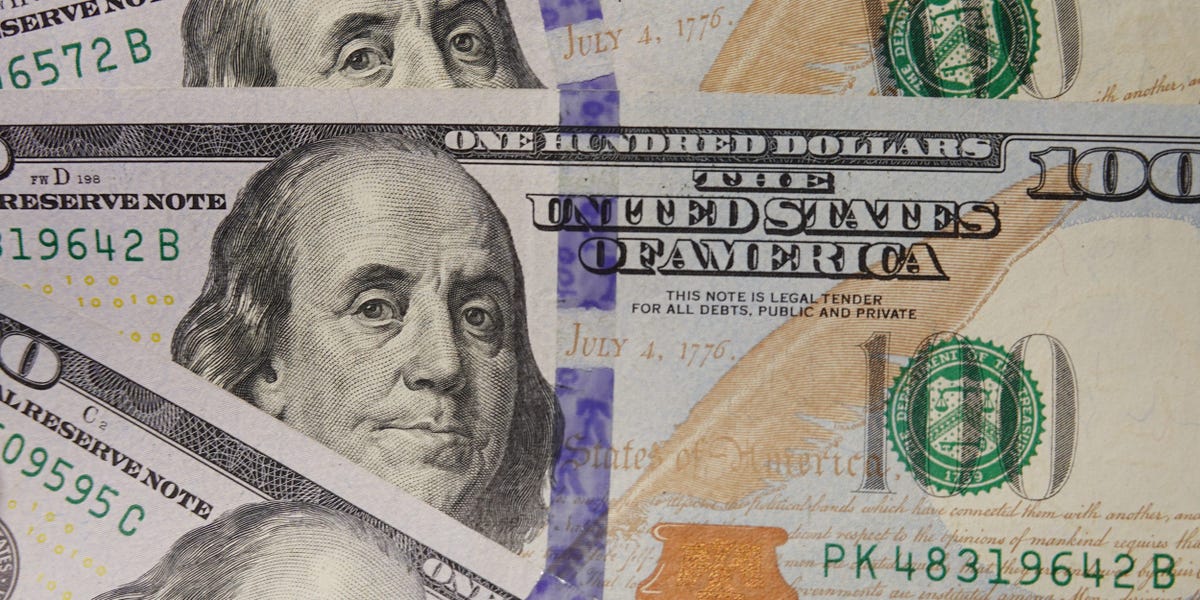 La chute du dollar a été exagérée