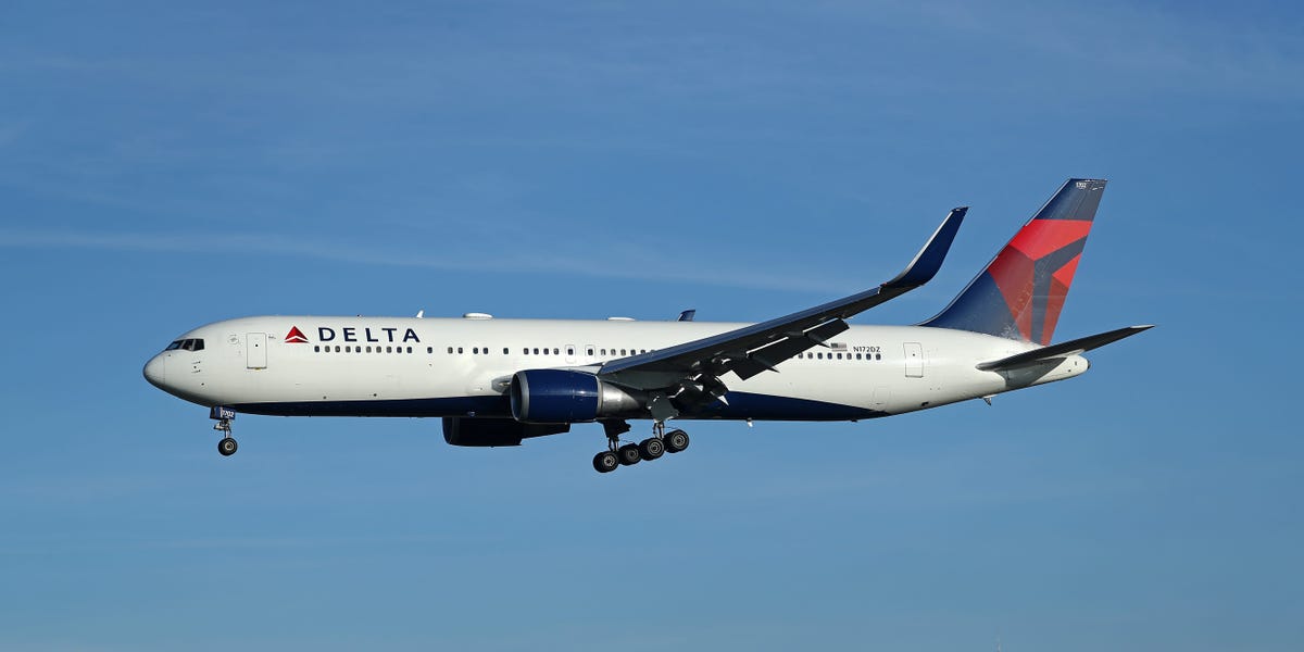 Un fan de Taylor Swift poursuit Delta Air Lines après avoir été agressée sexuellement par un mécanicien pendant un vol