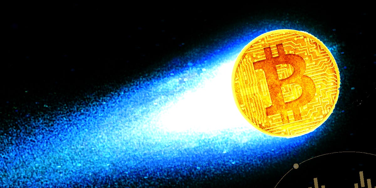 Un panneau « acheter du bitcoin » a été affiché derrière Janet Yellen lors d'une audience en 2017 qui vient d'être vendue pour 1 million de dollars.