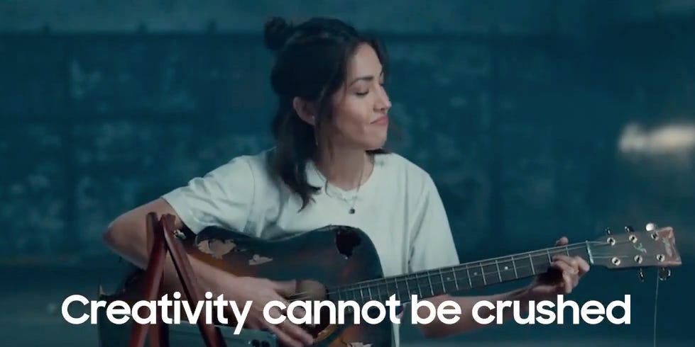 Samsung vient de publier une réponse de 43 secondes à la publicité « coup de cœur » pour laquelle Apple a été fustigée la semaine dernière