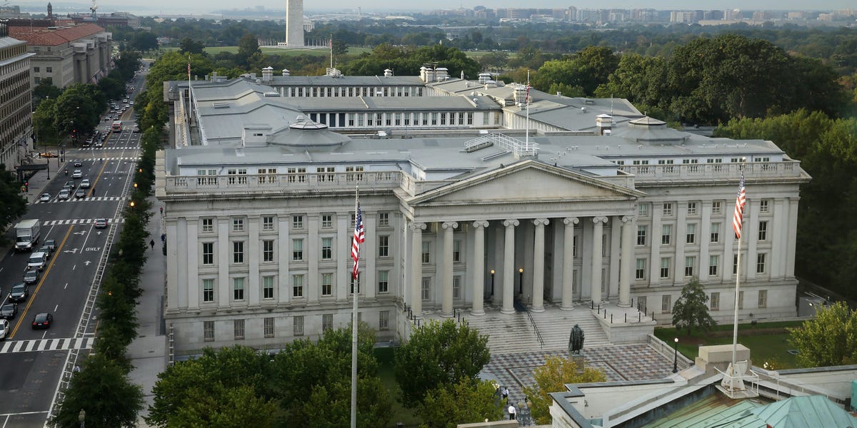 Marché boursier aujourd'hui : le Dow Jones chute de 411 points alors que les rendements bondissent avant les nouvelles données économiques