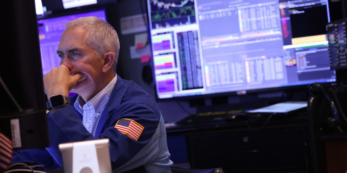 Préparez-vous à une baisse de 10 % du S&P 500, car la stagflation rend peu probable que la Fed baisse ses taux, dit Stifel.