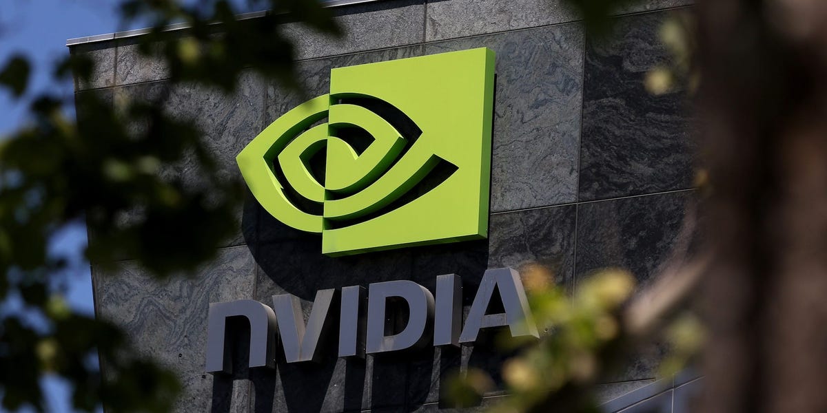Nvidia et d'autres actions de puces chutent suite à des informations selon lesquelles l'administration Biden envisagerait de renforcer les restrictions commerciales avec la Chine