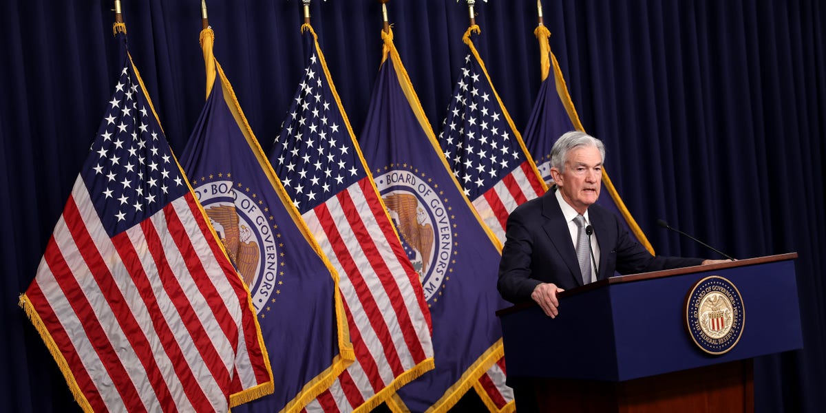 Ce que la Fed doit faire pour apaiser les marchés après une chute historique des taux d'intérêt mondiaux, selon David Kelly, directeur de la stratégie de JPMorgan