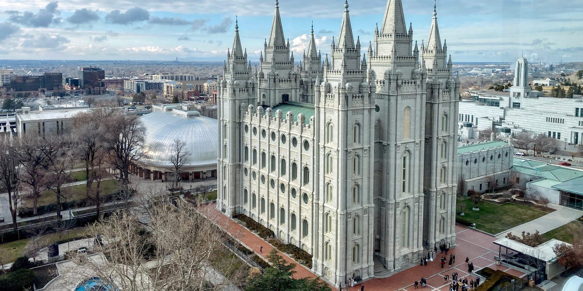 Les 10 principaux titres du portefeuille d'actions de 55 milliards de dollars de l'Église mormone comprennent une nouvelle action AI