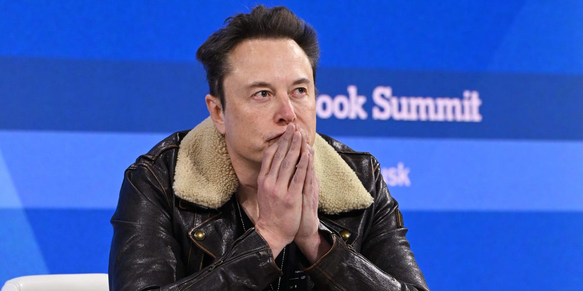 L'action Tesla chute de 10 % après que Wall Street ait vu l'événement robotaxi « incroyablement absent des détails »