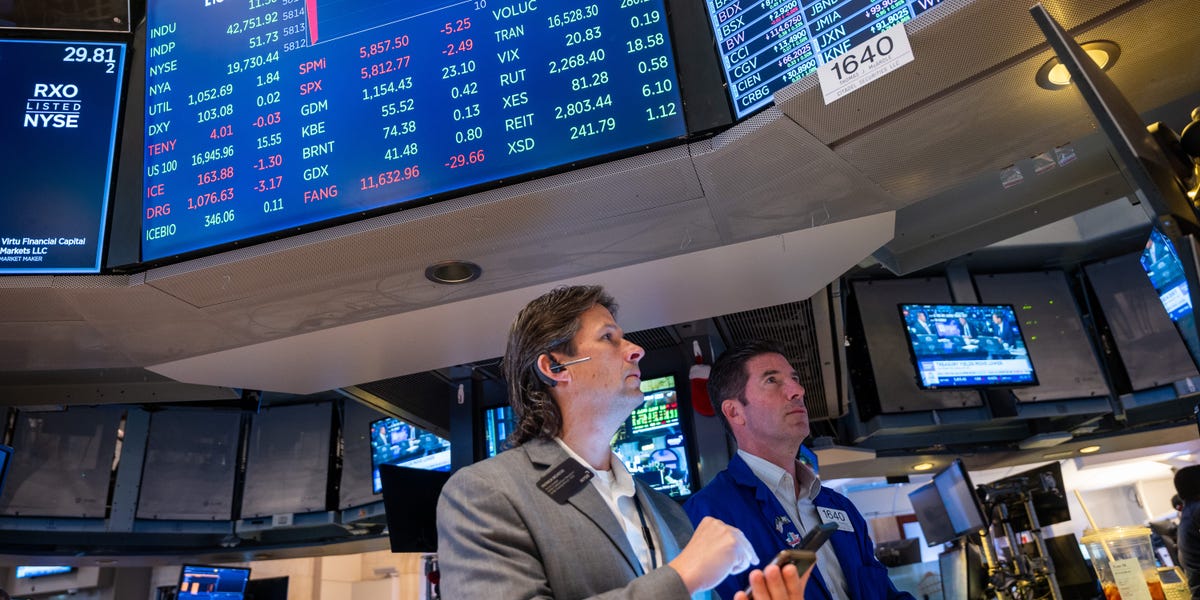 Marché boursier aujourd'hui : le Dow Jones bondit de 337 points pour atteindre un nouveau record alors que les actions américaines augmentent grâce à de solides bénéfices