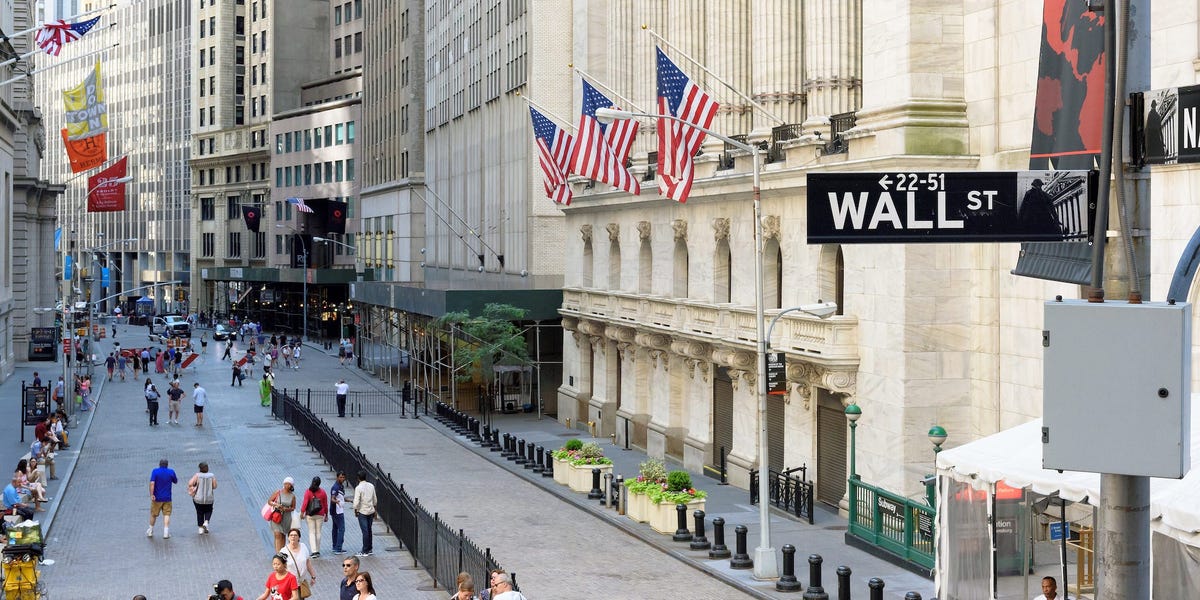 Un « âge d'or de l'investissement » pourrait entraîner une hausse de 118 % du S&P 500 pendant le reste de la décennie, selon un stratège chevronné.