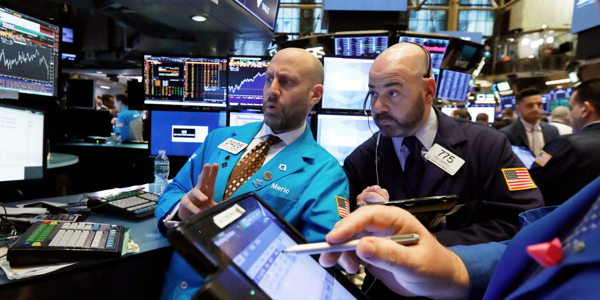 Marché boursier aujourd'hui : les indices terminent en baisse alors que la technologie recule et que les rendements obligataires augmentent après le PPI