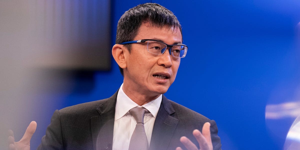 L'énorme vivier de talents de la Chine lui donne un avantage dans la course mondiale aux véhicules électriques, déclare le directeur de CATL