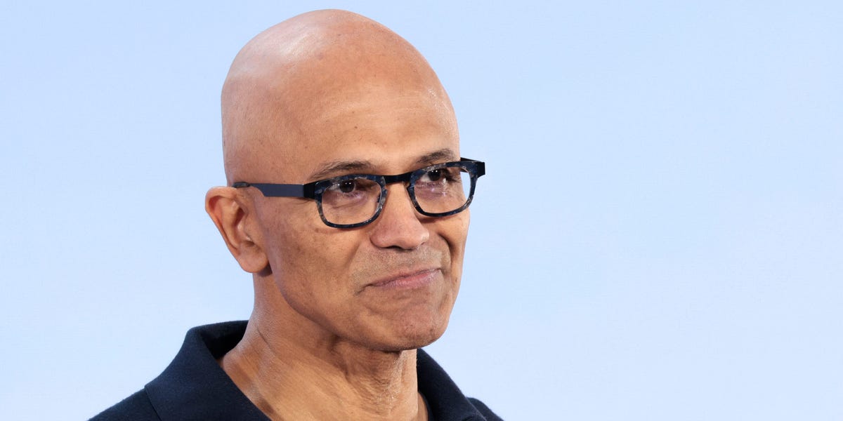 Les coupes d'emploi basées sur les performances de Microsoft commencent, les lettres de résiliation montrent: les travailleurs évincés perdent des soins de santé et certains disent qu'ils n'obtiennent aucune indemnité