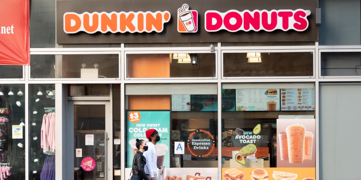 L'annonce du Super Bowl de Dunkin frappe Starbucks où ça fait déjà mal