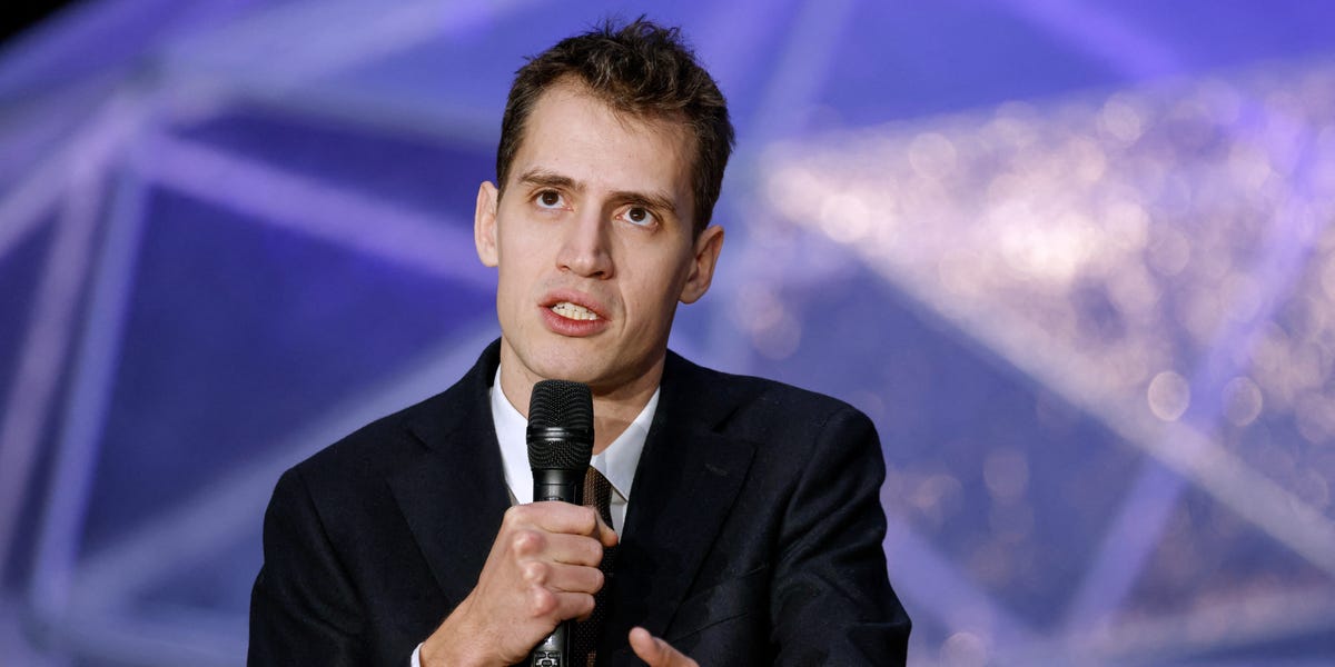 Le PDG de Mistral, Arthur Mensch, dit à Bi que Deepseek est une victoire pour l'écosystème open-source