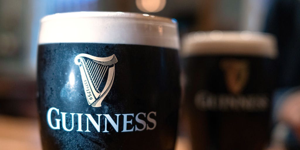 Le propriétaire de Guinness et Smirnoff blâme l'incertitude tarif