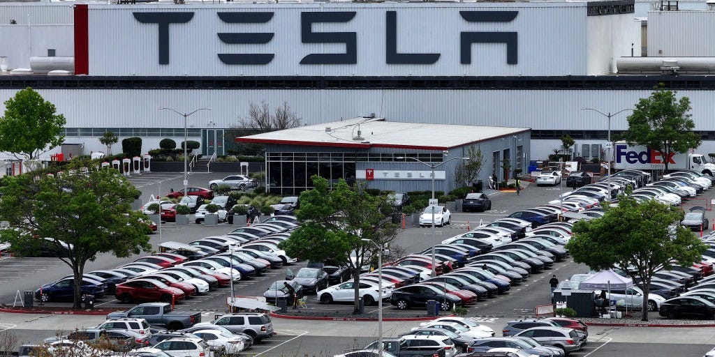 Même les constructeurs automobiles qui mettent l'accent sur la production américaine pourraient ressentir l'impact des tarifs de Trump - y compris Tesla