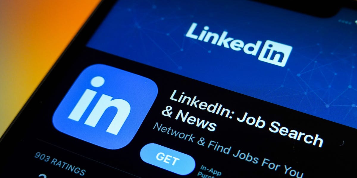 À l'aide d'outils AI, ce VP LinkedIn a construit et a lancé une application dans quelques semaines