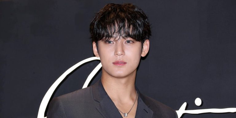 Calvin Klein va tout sur K-Pop Hot Boy Summer avec dix-sept membres Mingyu