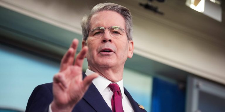 Les États-Unis explorent un intérêt dans Intel. Il ne serait pas utilisé «pour stimuler les affaires», explique le secrétaire au Trésor.