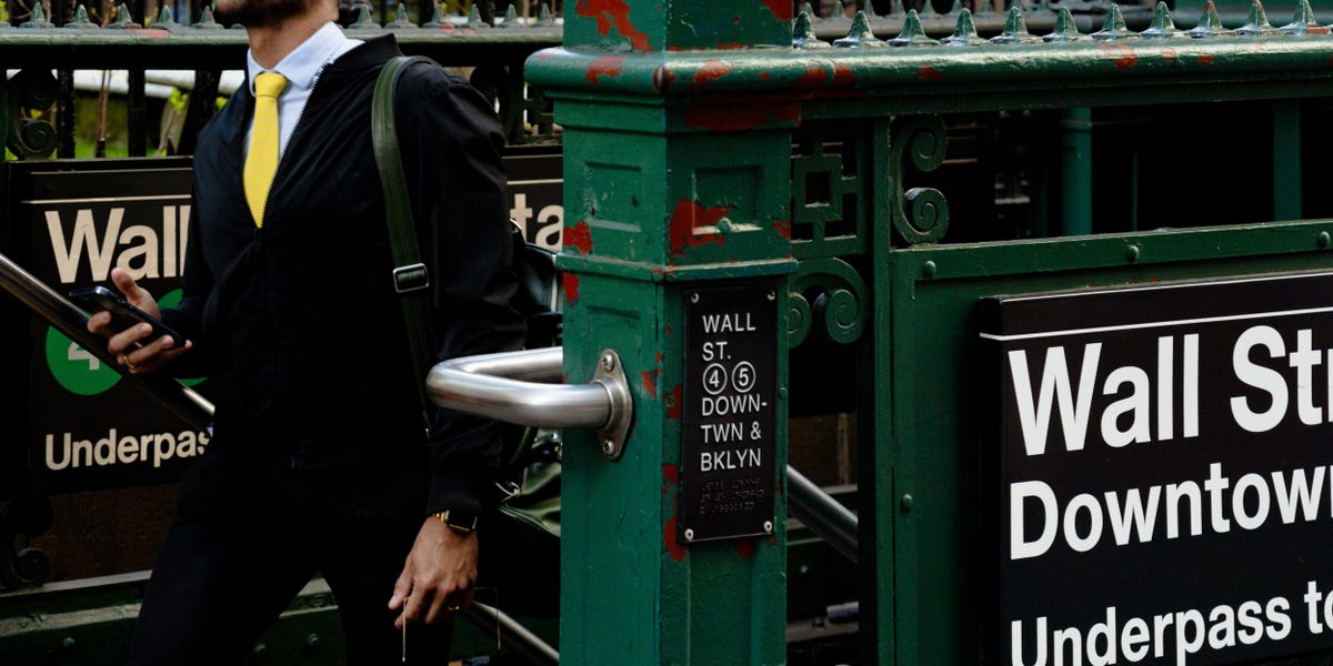 Les politiques bancaires sur le recrutement en PE sont ventilées, de JPMorgan à Goldman