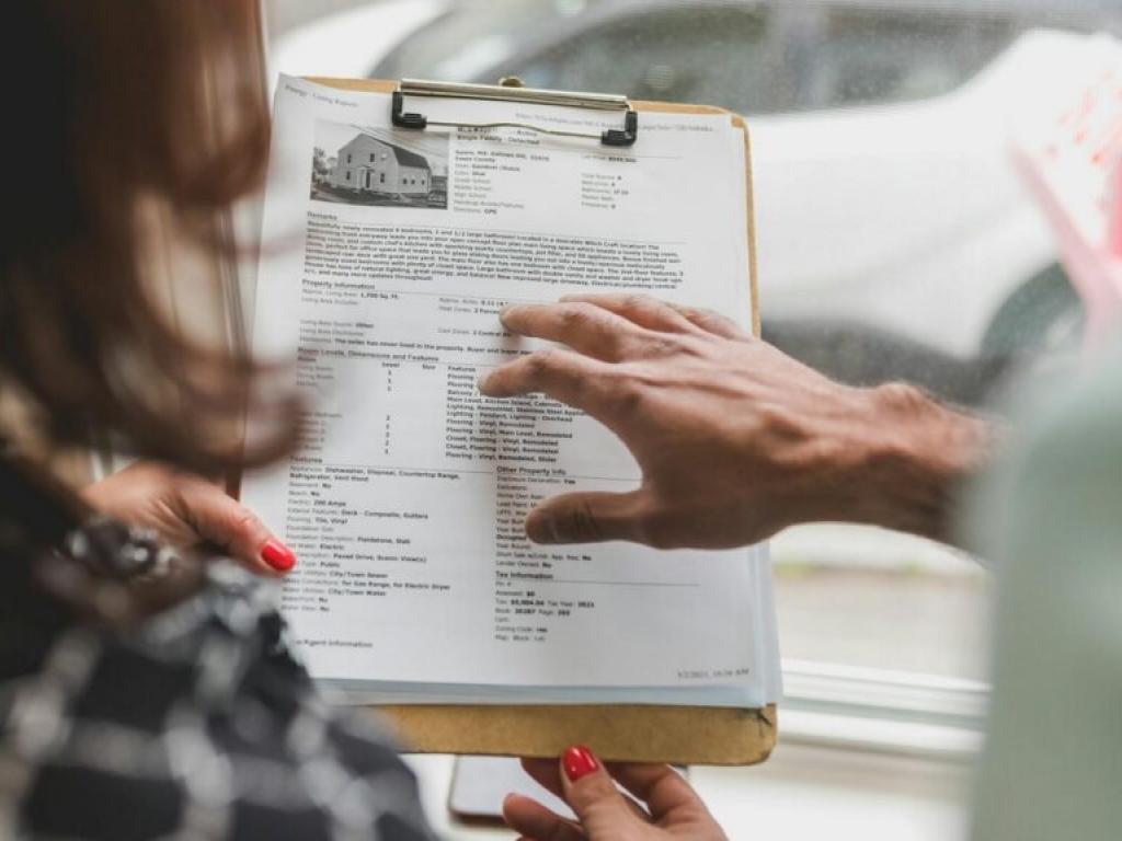 Les travailleurs abandonnent des milliards de gains de retraite en se transformant en espèces Holdings