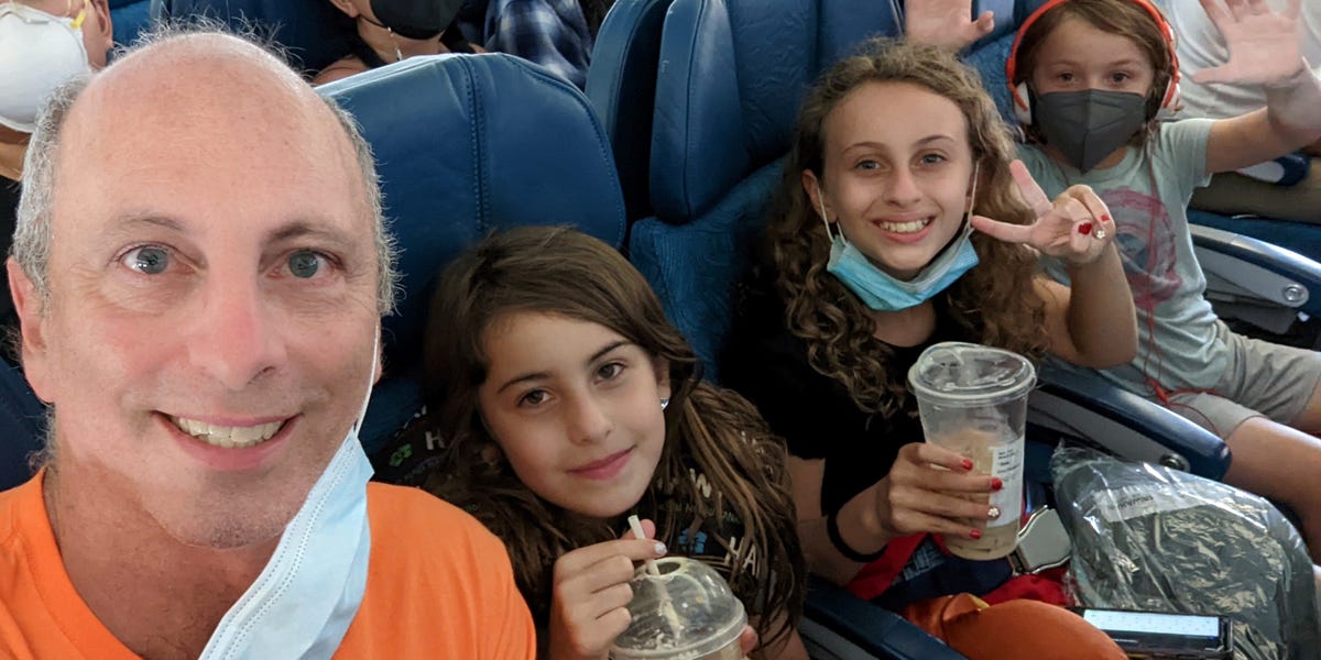 Nous avons déménagé à Hawaï pour le travail de ma femme; N'a pas fonctionné pour la famille, à gauche